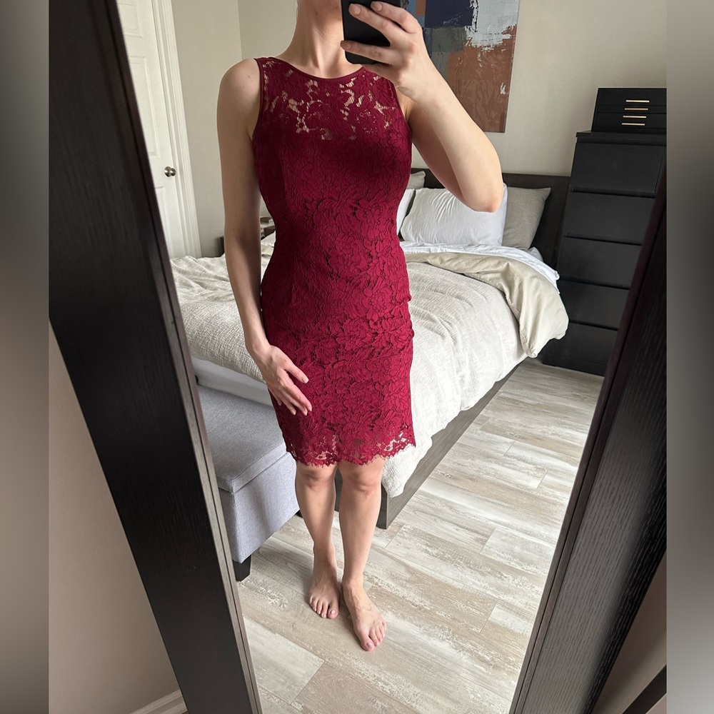White House Black Market red lace dress in size 2!